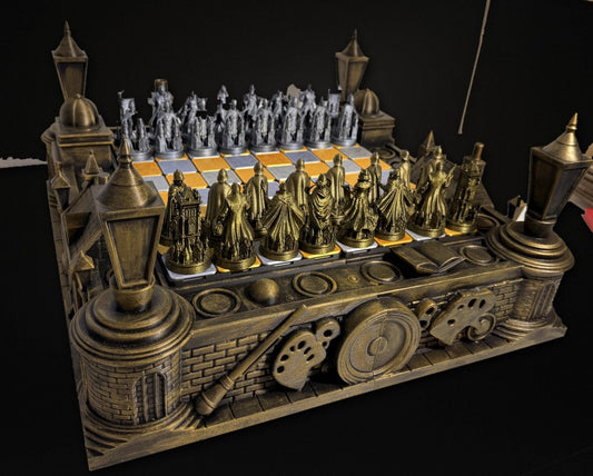 Sherlock Chess Set Hand Painted – Victorian London Chess Board with 32 Pieces – Detective, Bobbies & Gas Lamps – Gift – Ansicht 1