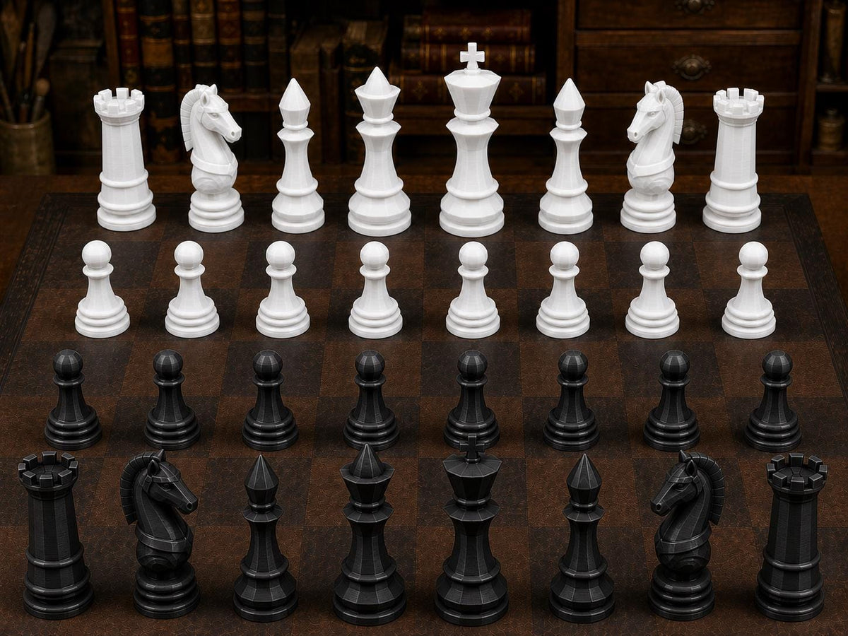 Skulpturale Low-Poly-Formen – komplettes 32-teiliges Schachfigurenset – Ansicht 3