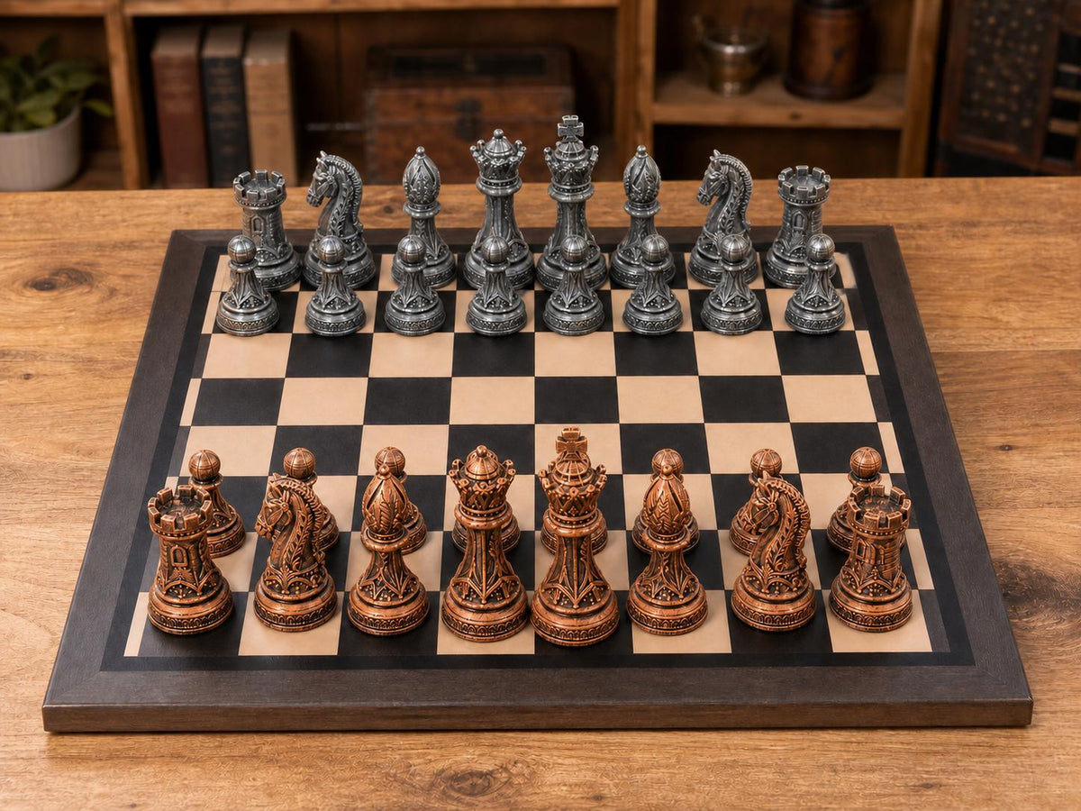 Elegante Hofgesellschaft – komplettes 32-teiliges Schachfigurenset – Ansicht 2