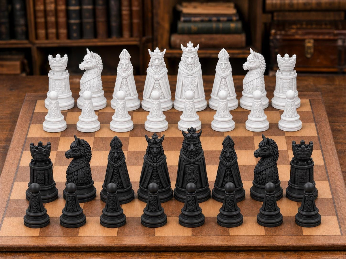 Mittelalterlicher Königshof – komplettes 32-teiliges Schachfigurenset – Ansicht 3