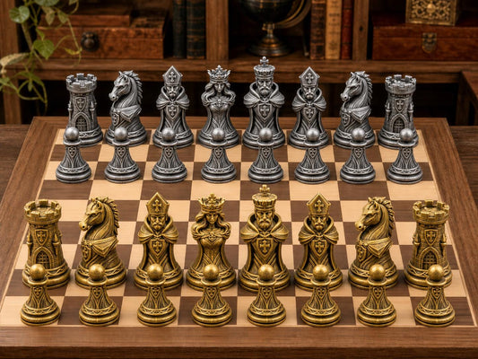 Skulpturale Kronen – komplettes 32-teiliges Schachfigurenset – Ansicht 1